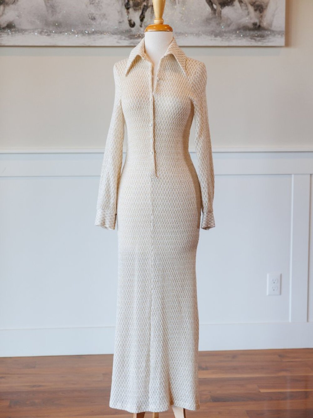 Vintage beige and gold long sleeve knit dress, 1970s fashion t shirt dress